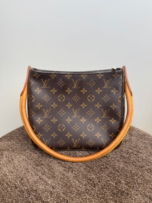 LOUIS VUITTON LOOPING MM
