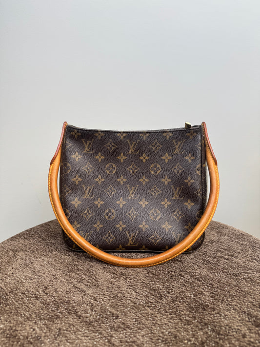 LOUIS VUITTON LOOPING MM