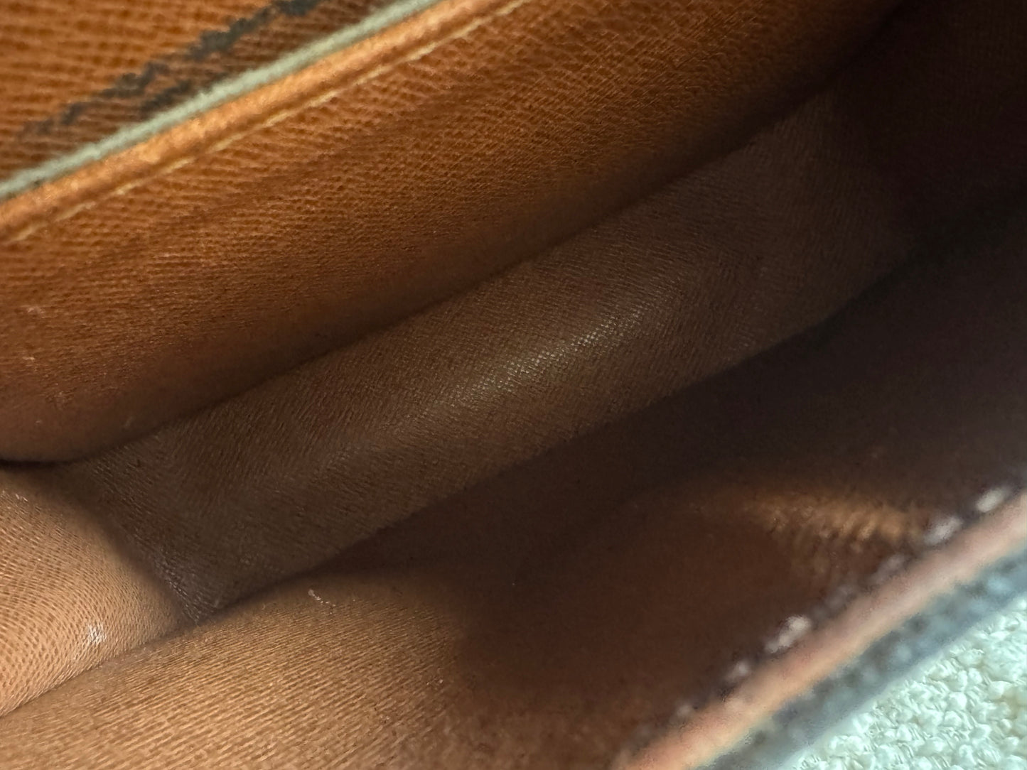 LOUIS VUITTON SAINT CLOUD PM